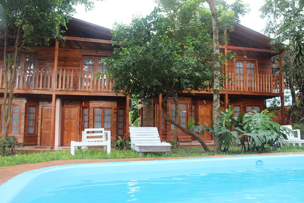 Cabanas El Pindo Villa Puerto Iguazu Exterior photo